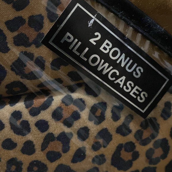 Blissfull Sleep Queen 6 piece sheet set - Picture 2 of 6